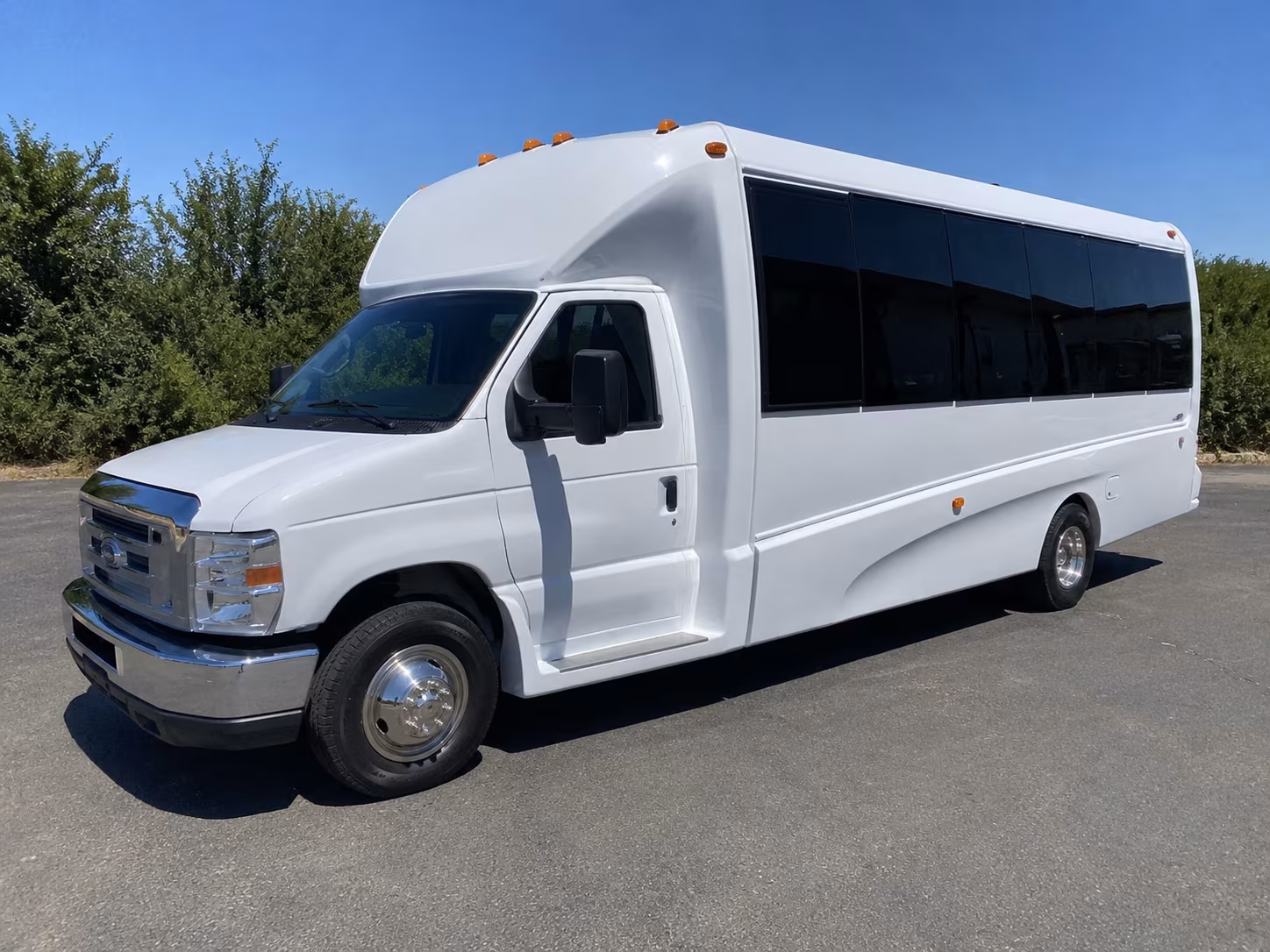 bachelor and bachelorette party buses in chandler