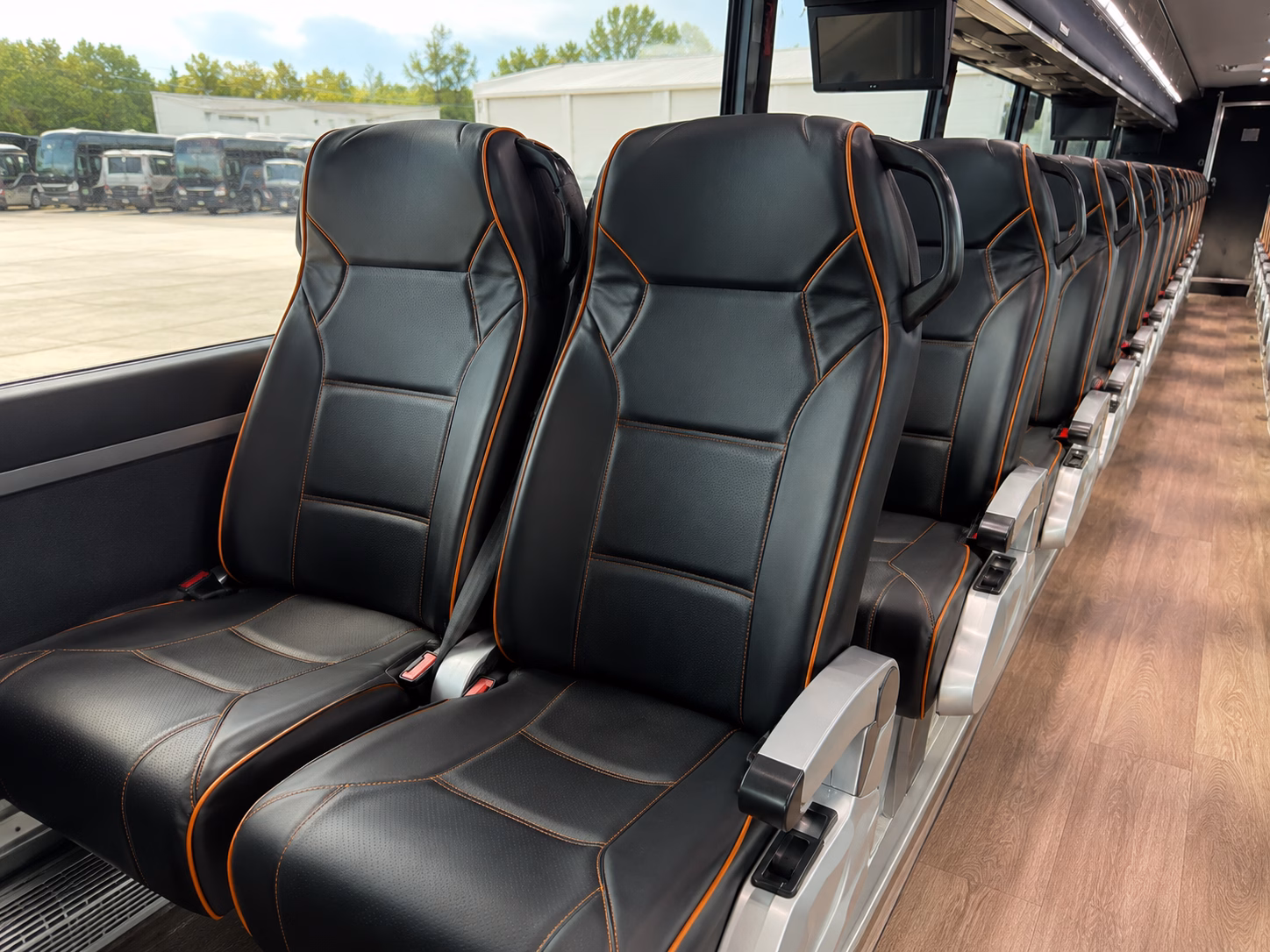 chandler airport shuttle bus rentals for private groups